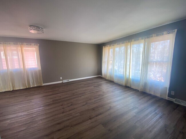 Building Photo - 4267 N 68th St