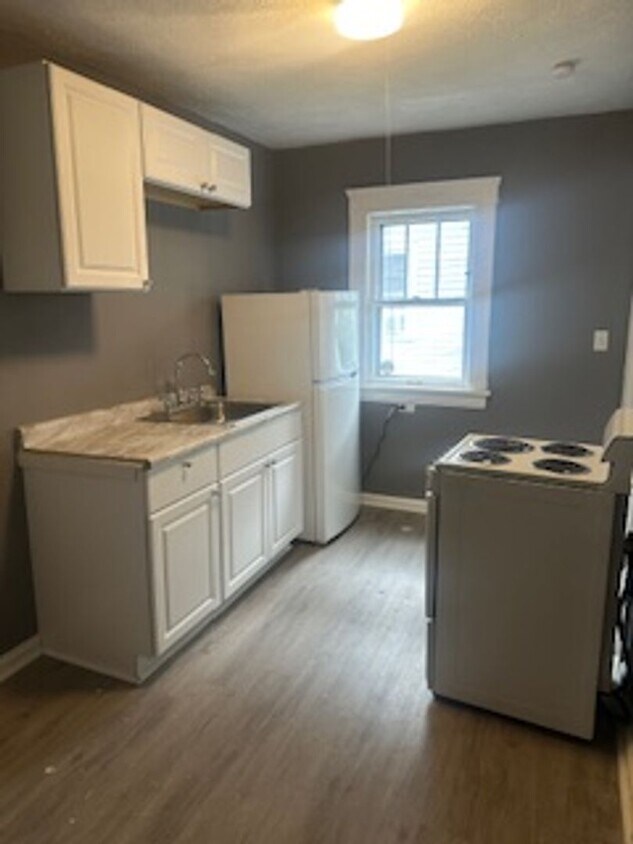 Primary Photo - 1-Bedroom Apartment in Quiet 4-Plex with O...