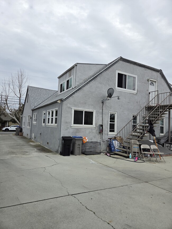 Building Photo - 139 S 22nd St