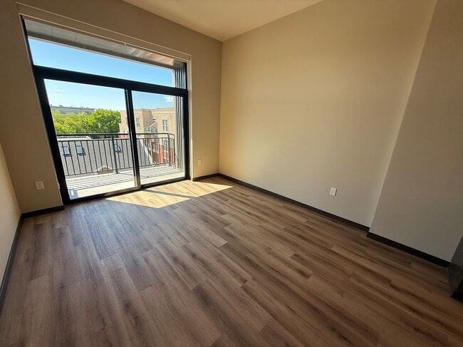 Interior Photo - Virtue