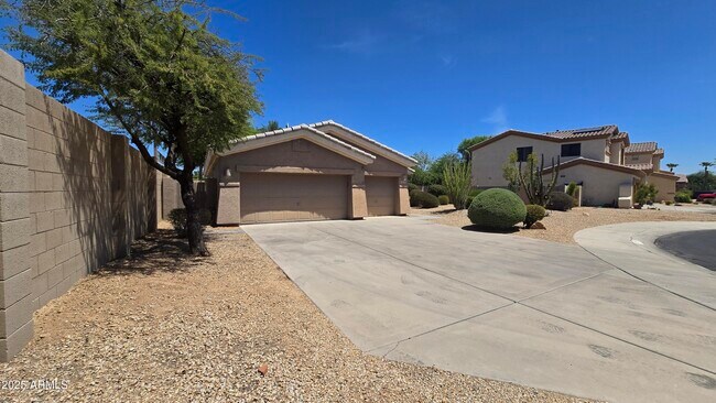 Building Photo - 14654 W Avalon Dr