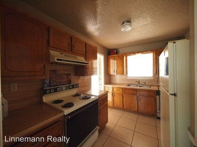 Building Photo - 1101 Alberta Cir