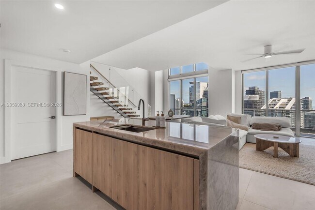 Foto del edificio - 92 SW 3rd St