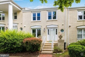 Building Photo - 8509 Jeffersonian Ct