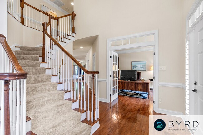 Building Photo - 6018 Red Setter Ln