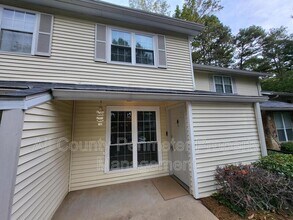 Building Photo - 6822 Glenridge Dr