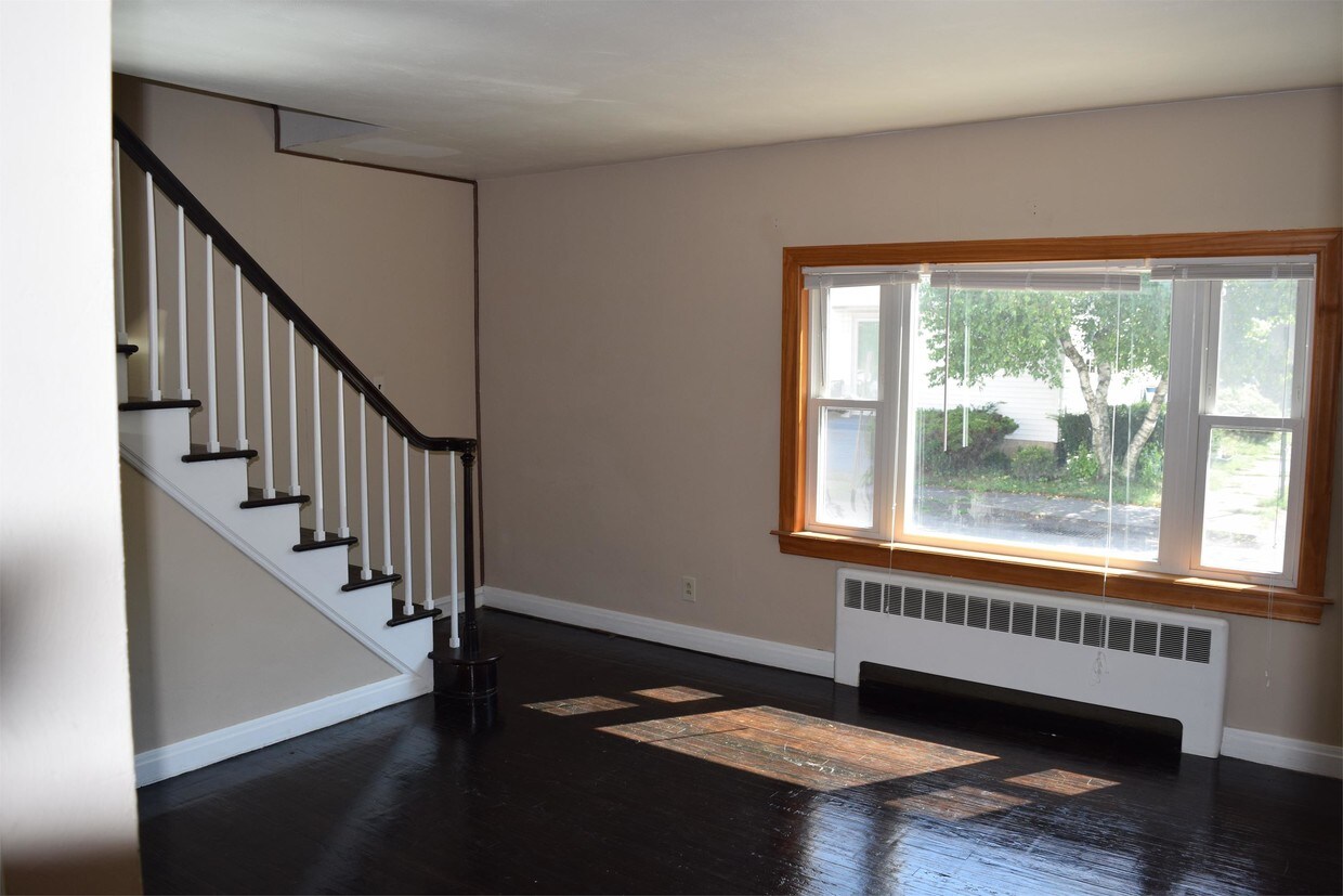 109 Barnes St Unit B, Ashley, PA 18706 Apartment for Rent in Ashley