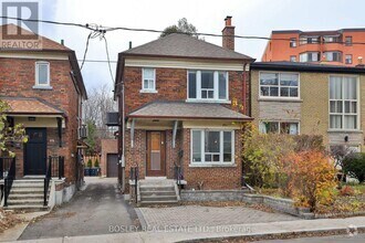 Building Photo - 272 Dovercourt Rd