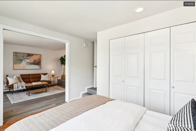 Building Photo - 9484 Redmond - Woodinville Rd NE