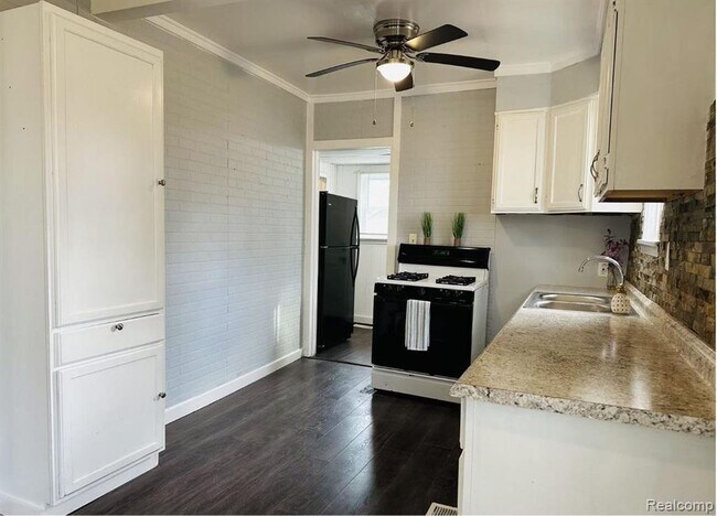 Foto del edificio - 2144 Pearl Ave