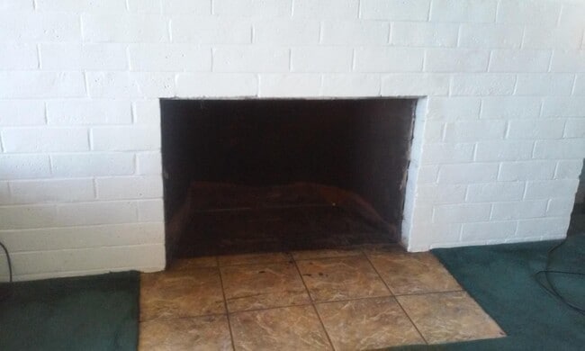 Building Photo - 108 E Buena Vista St