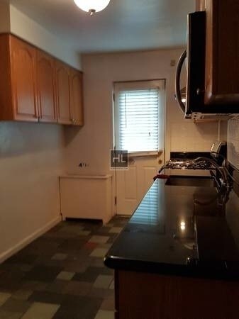 Foto principal - 6861 Selfridge St