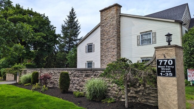Building Photo - 770 W Ferry St