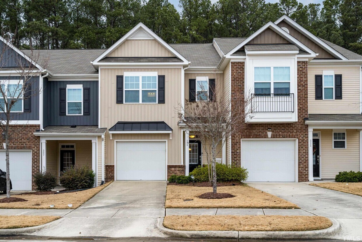 509 Panorama View Loop, Cary, NC 27519 Townhouse for Rent in Cary, NC