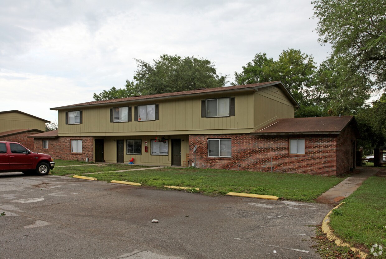 Foto del edificio - Apopka Townhome Villas