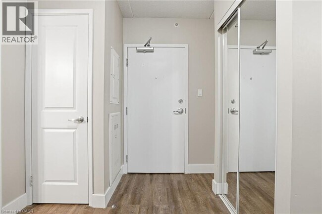 Photo du bâtiment - 149 Main St W