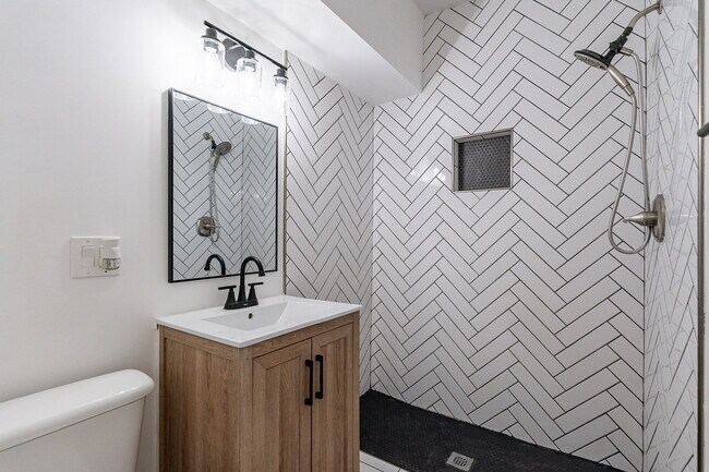 Foto del edificio - 519 W 16th St