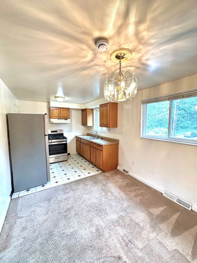 Photo - Well-Maintained 2 Bed, 1 Bath Townhome in Munhall - Central AC & Heat, Integral Garage - Availabl...