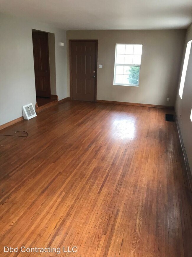 Building Photo - 2 br, 1 bath Apartment - 504 E Rudisill Blvd