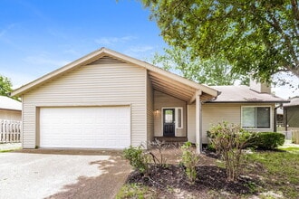 Building Photo - 252 Cedarmont Cir