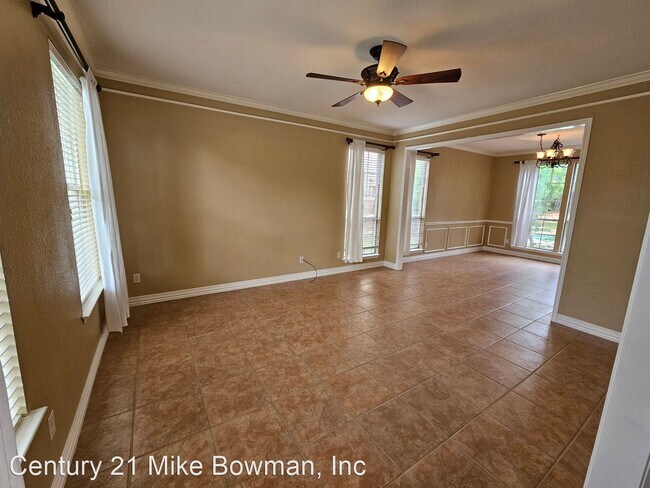 Foto del edificio - 4 br, 2 bath House - 3222 Mapleridge Dr.