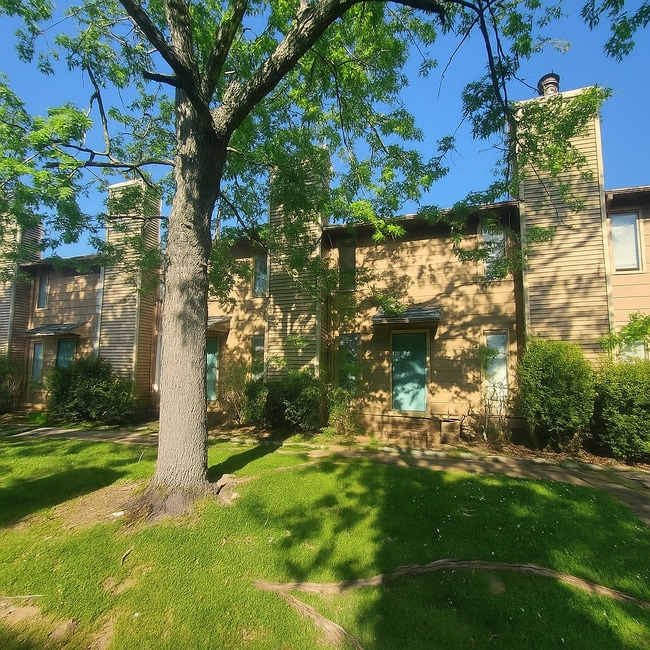 Foto del edificio - 9005 Mahogany Row SE