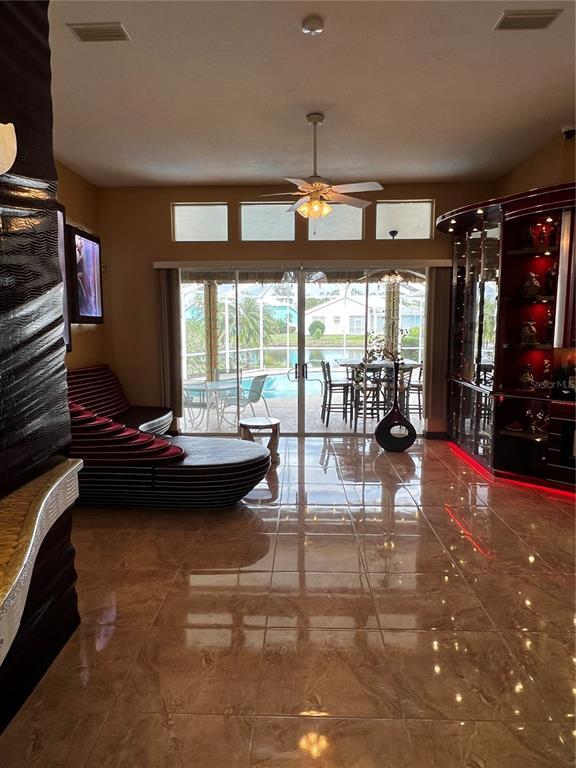 Building Photo - 8993 Huntington Pointe Dr