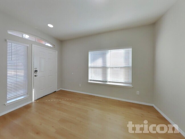 Foto del edificio - 2823 Arica Ln