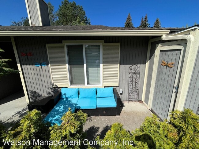 Building Photo - 2 br, 2 bath House - 6114 E 6th H-1
