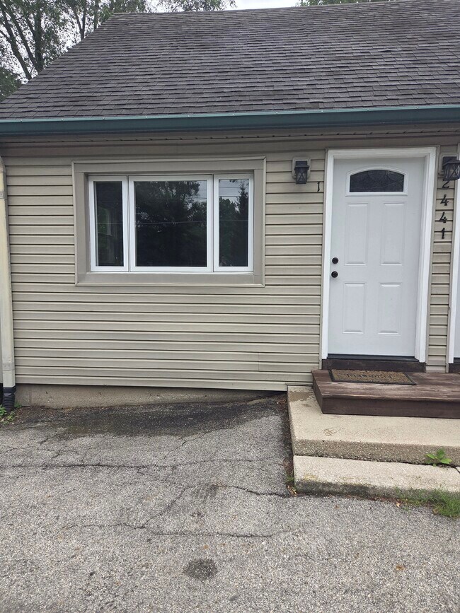 Foto del edificio - 2441 Sandpoint Rd