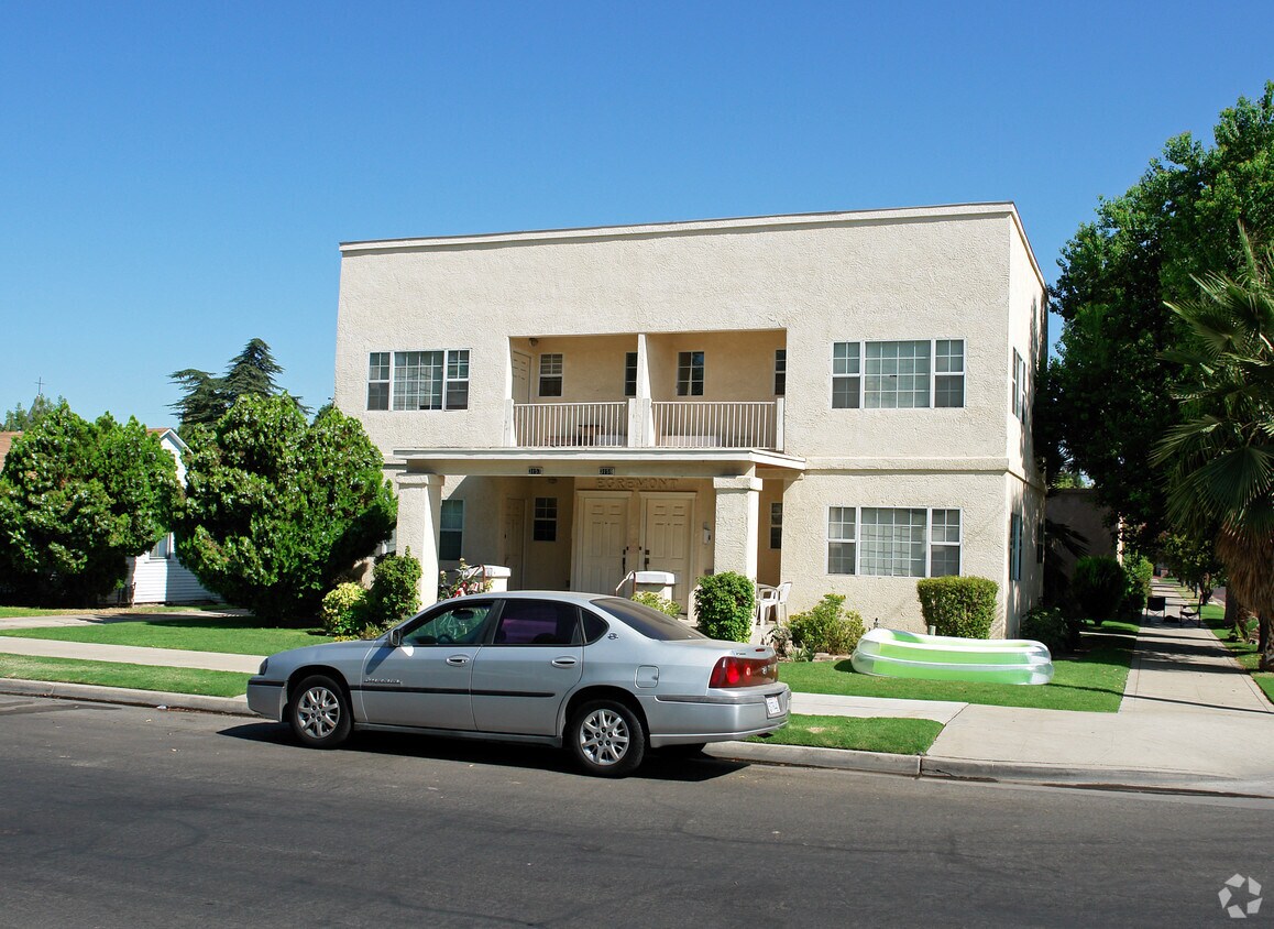 Building Photo - 3157-3163 E Mono Ave
