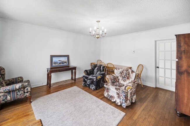 Building Photo - 52 Grenfell Ave