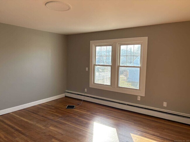 Foto del edificio - 724 Middletown Ave
