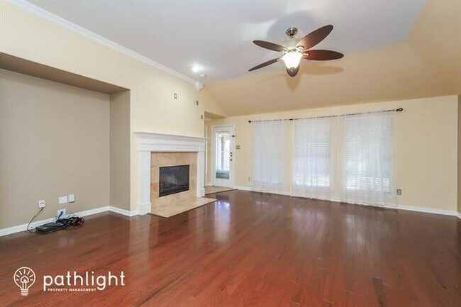 Foto del edificio - 1022 Fieldstone Drive, Cedar Hill, TX, 75104