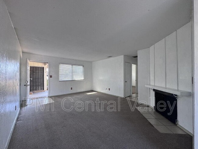 Foto del edificio - 8920 N El Dorado St