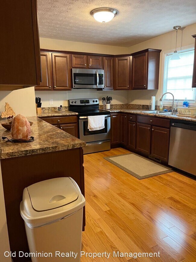 Foto del edificio - 4 br, 2 bath House - 174 Bloomer Springs Road