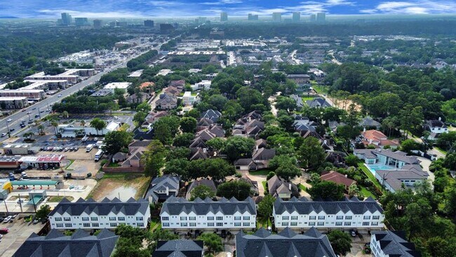 Foto del edificio - 9200 Westheimer Rd