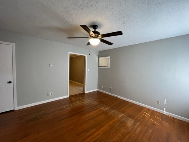 Foto del edificio - Renovated 3 Bedroom 2 Bath Home for Rent!