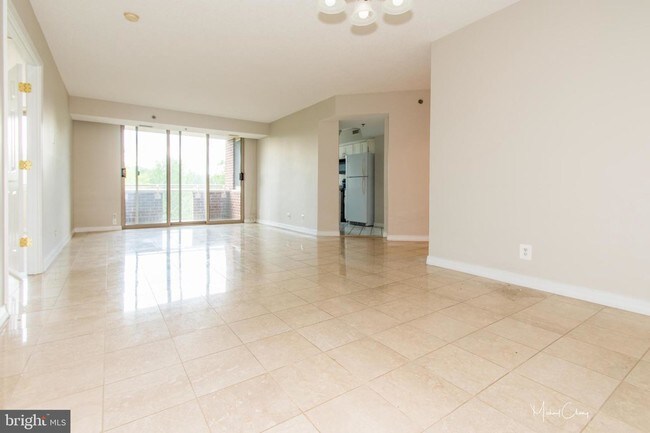 Foto del edificio - 5809 Nicholson Ln