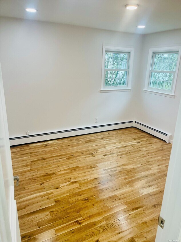 Primary Photo - 1146 Slabey Ave