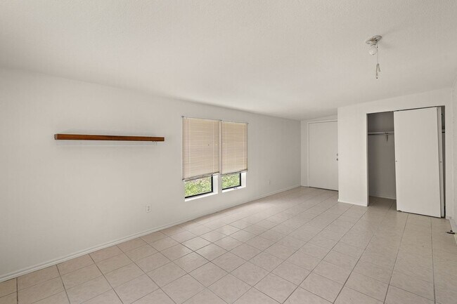 Foto del edificio - 403 Flournoy Dr