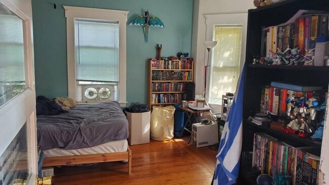 Building Photo - 9 Reed St