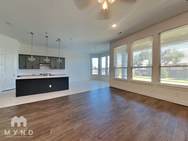 Building Photo - 3800 Sir Noah Tucker Dr