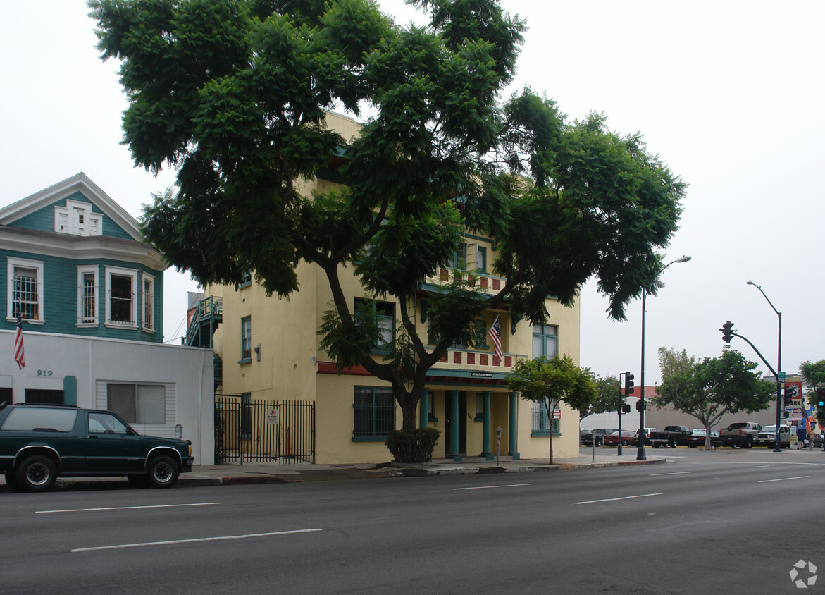 Building Photo - Mitchell Apartments