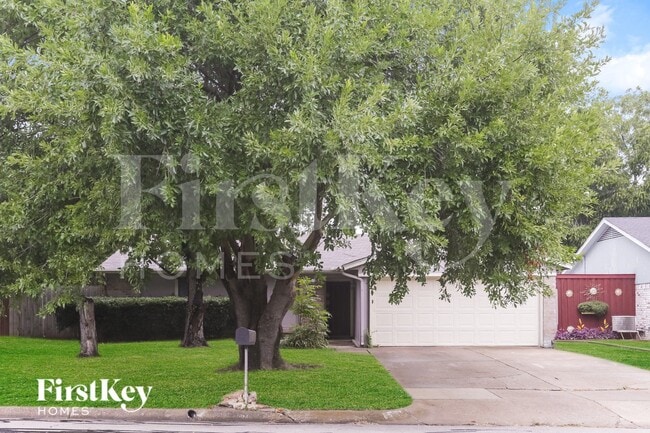 Building Photo - 604 Circleview Dr