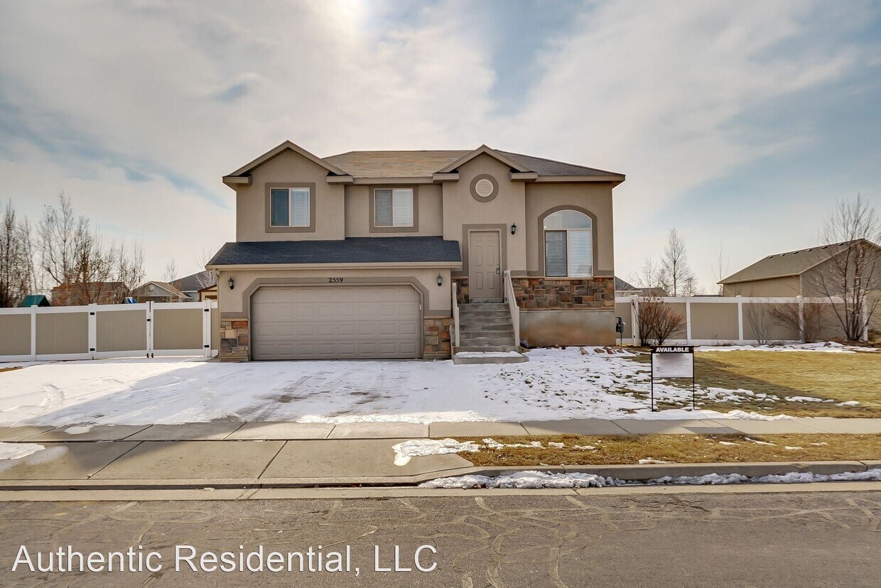 Foto principal - 4 br, 3 bath House - 2559 W 2580 N