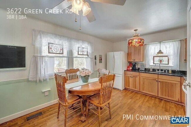 Building Photo - 3 Bed / 1 Bath Single Family (Available 8/...