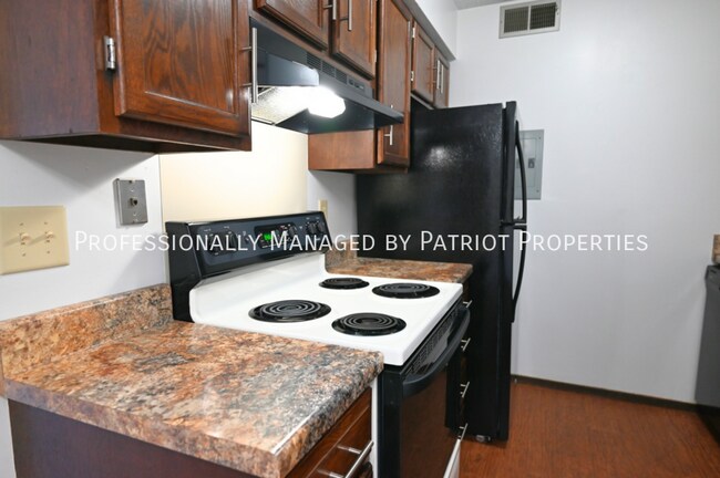 Foto del edificio - 811 Hawkeye Dr