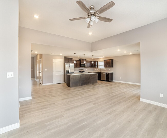 Building Photo - 3708 Parrot Ct