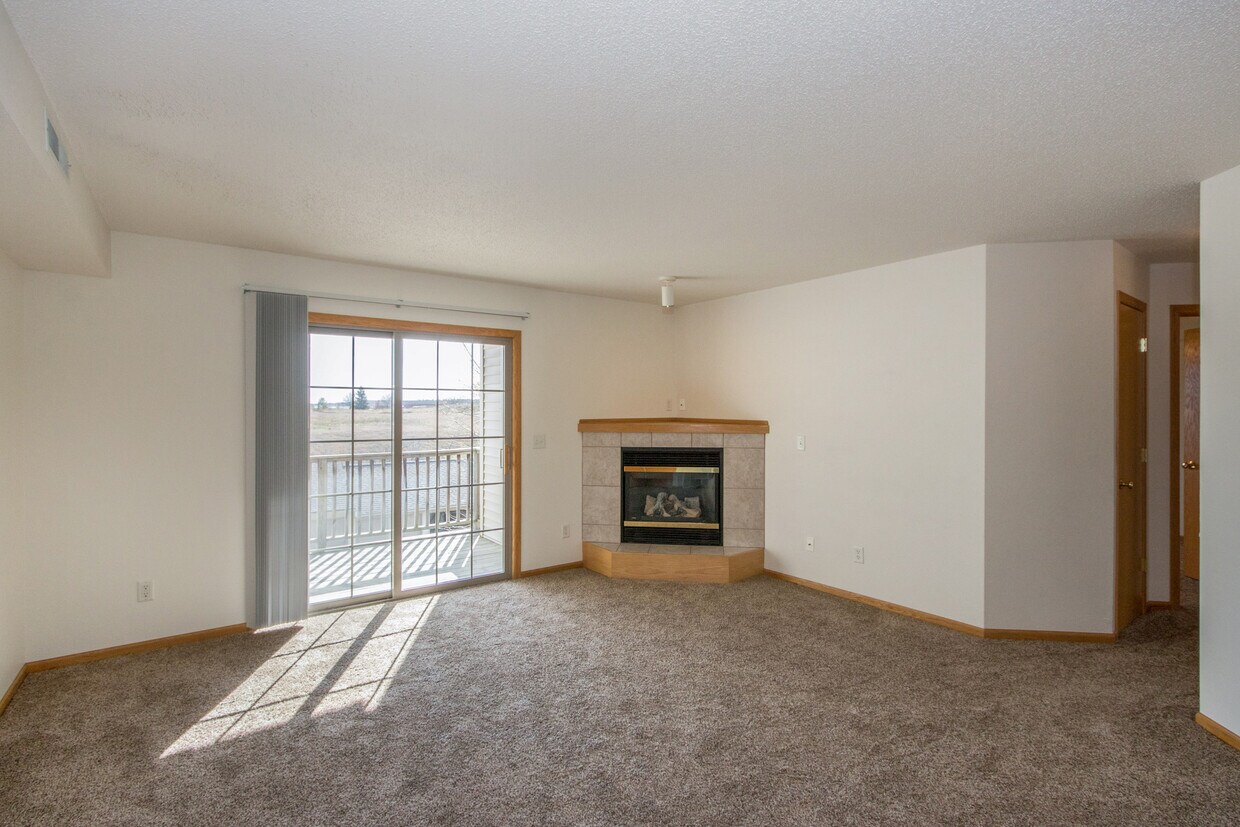 2867 Coral Ct Unit 102, Coralville, IA 52241 Condo for Rent in